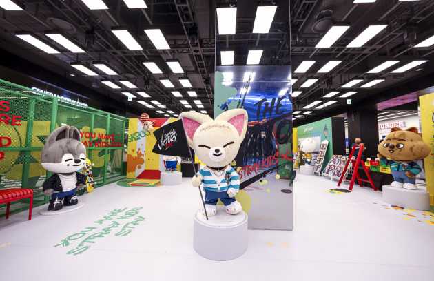 Companies rush to open pop-up stores to woo young consumers - The Korea  Times