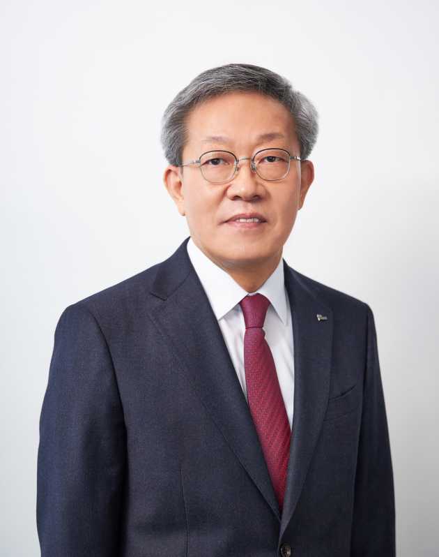 New POSCO CEO says to shun major investments, shed non-core assets