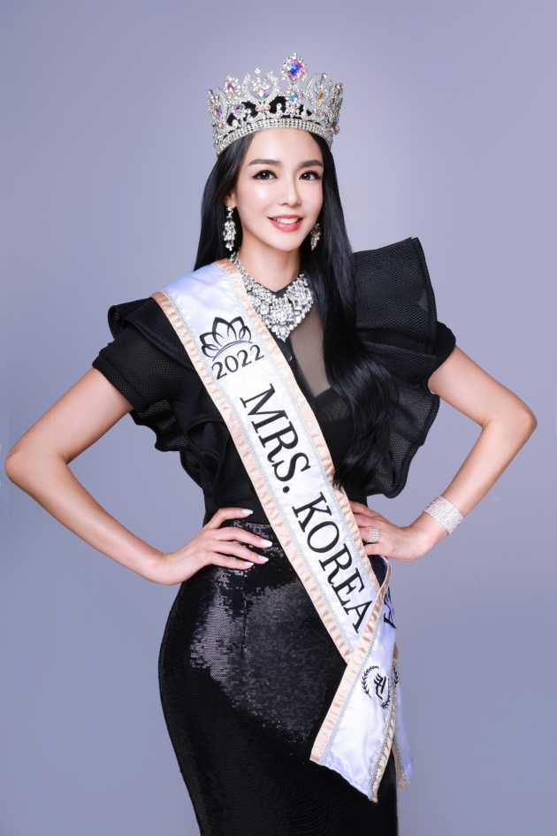Korea's 1st winner at Big Four beauty pageant talks about true