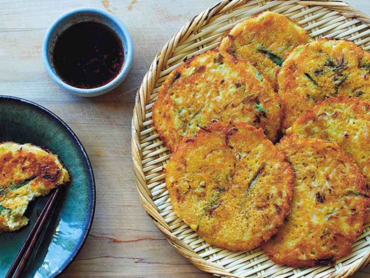 Nokdujeon, (mung bean pancake)