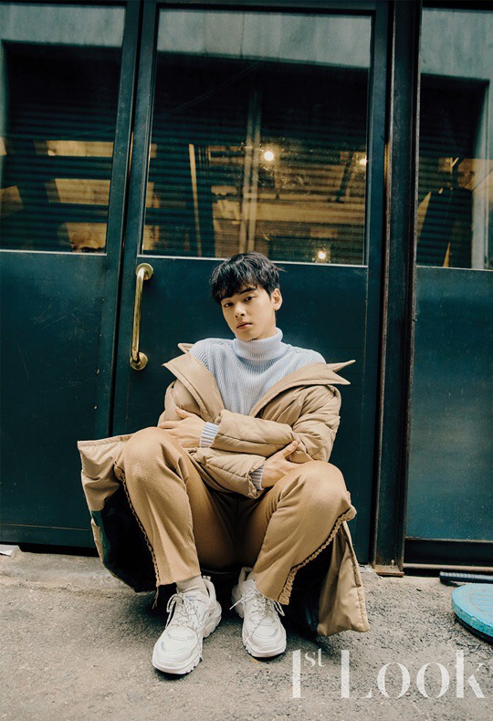 street style cha eun woo outfit